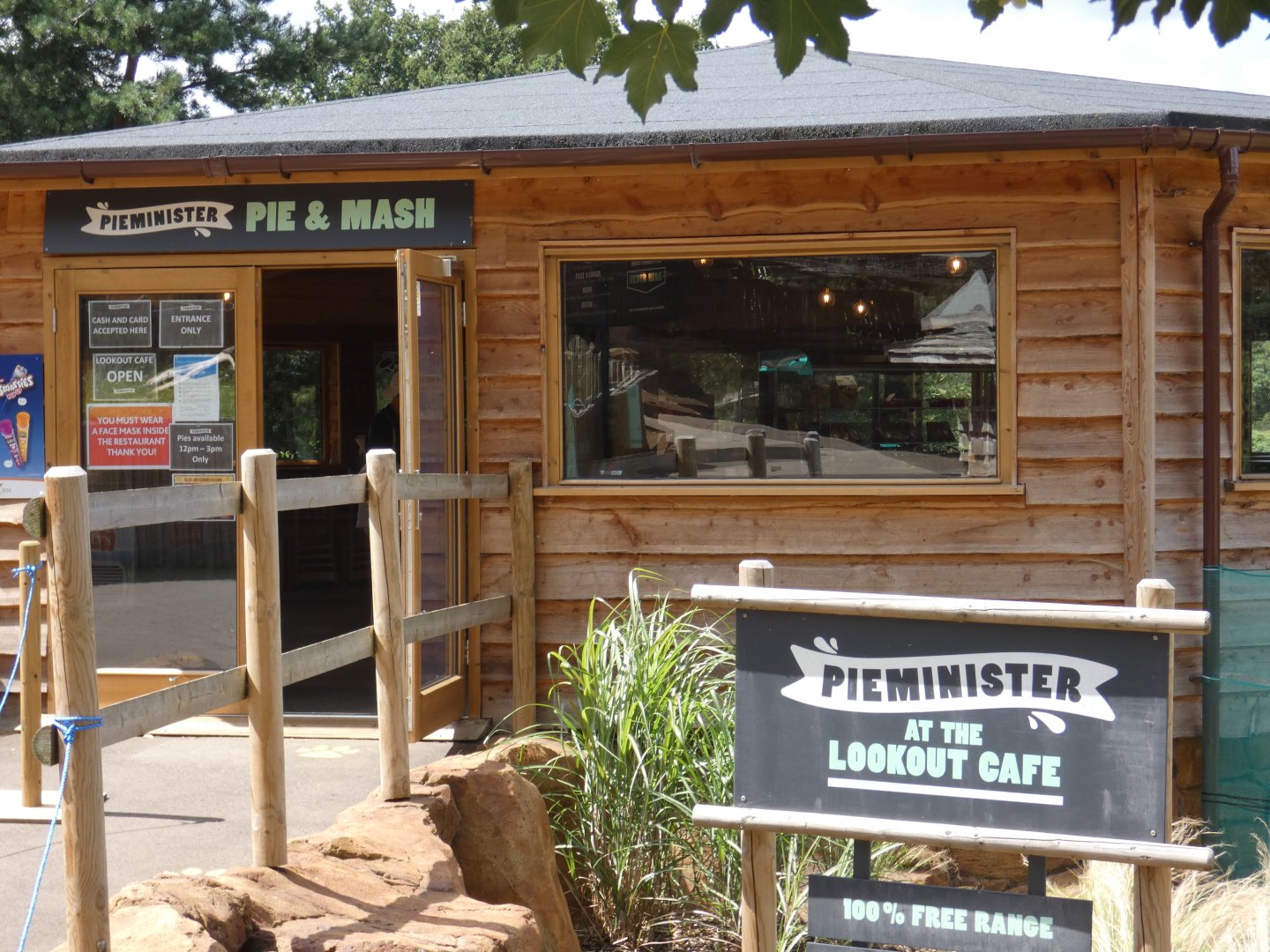 'The Pieminister' cafe