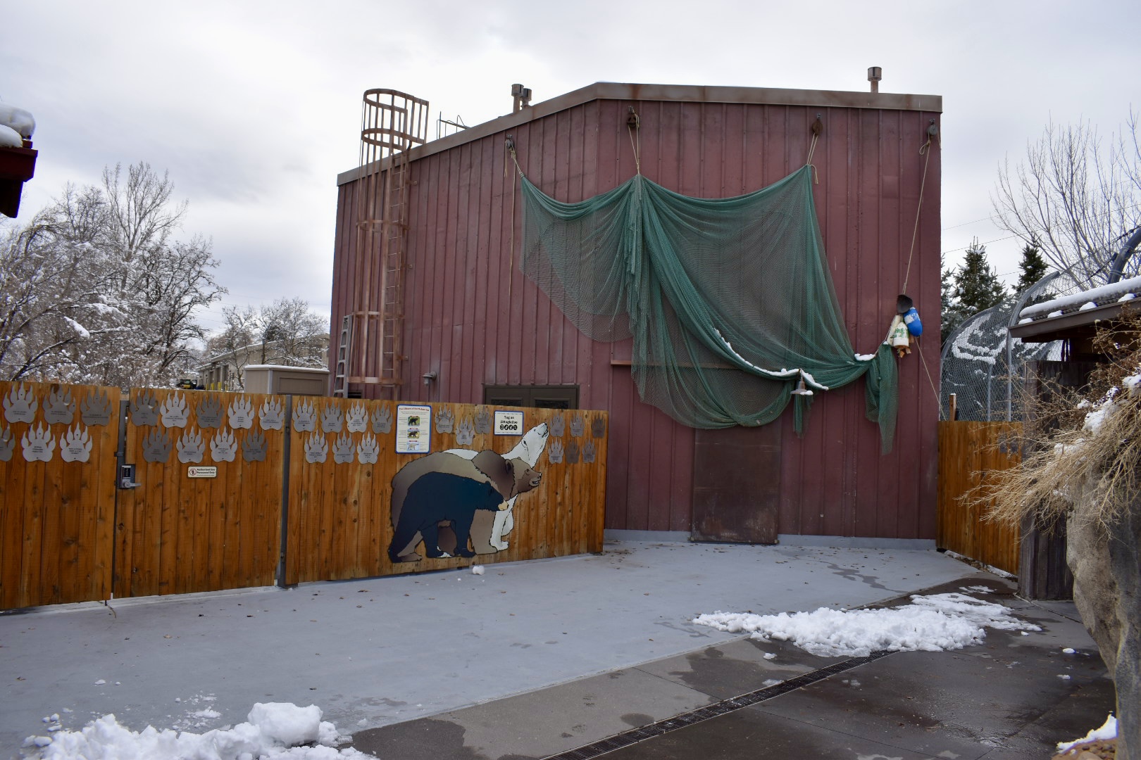 Theming - Rocky Shores