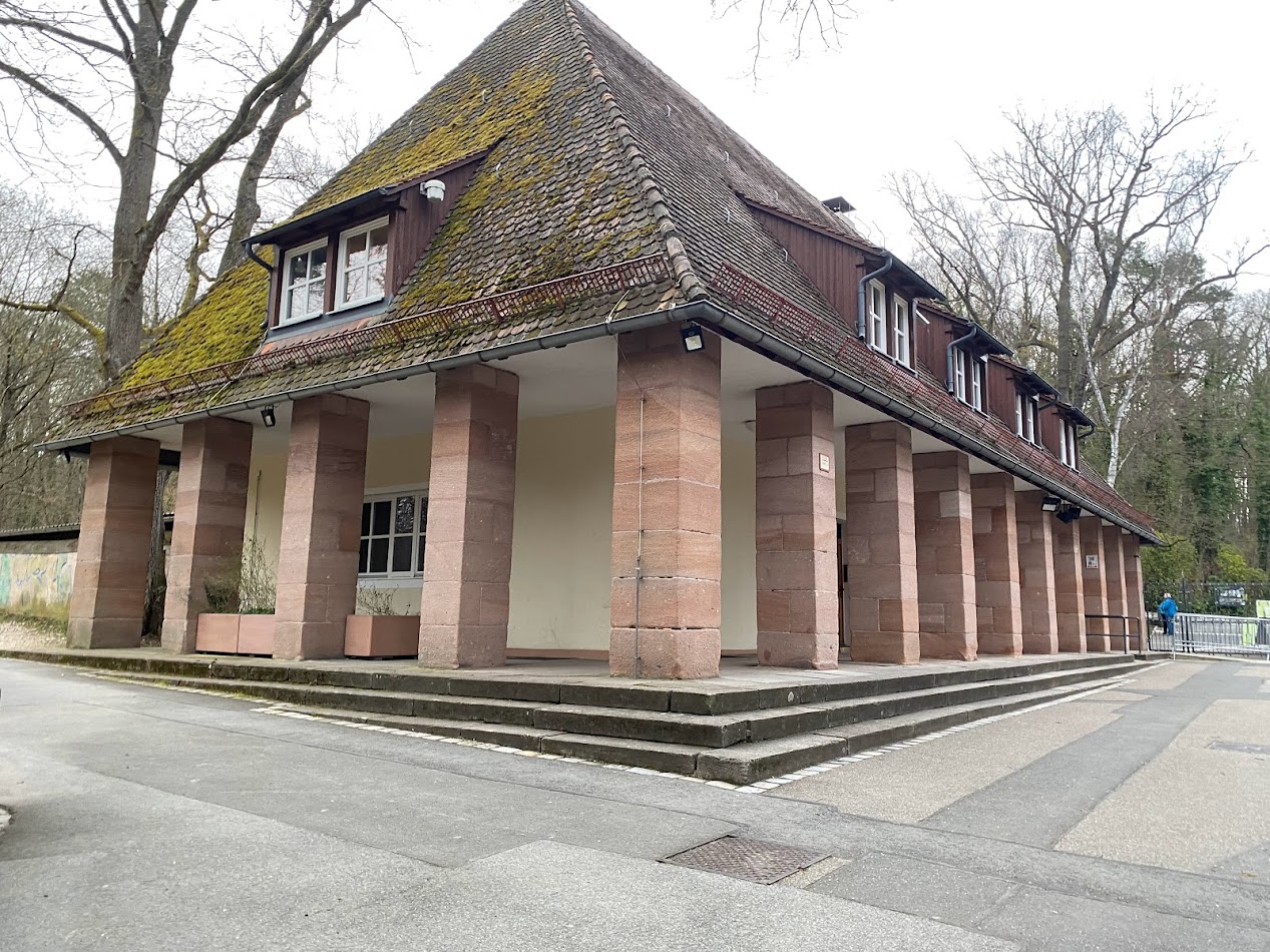 Tiergarten Nürnberg- building beside entrance- 2023