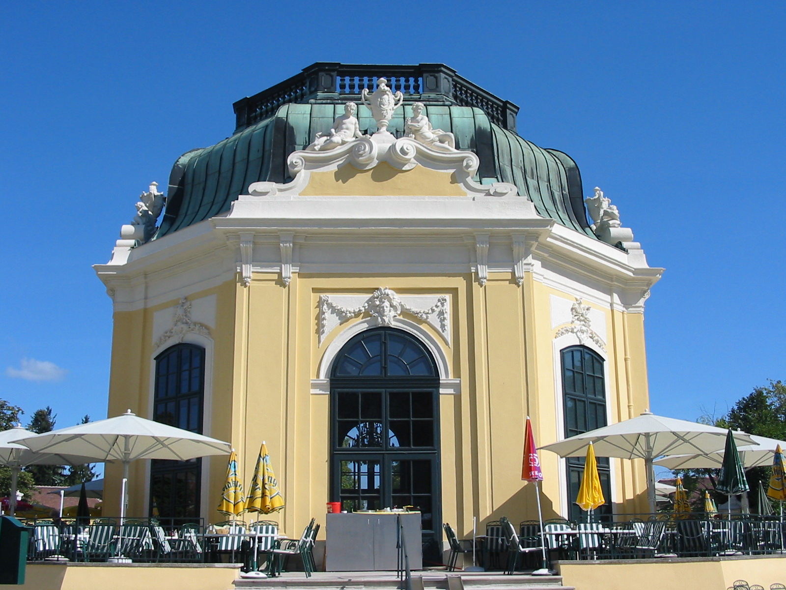 Tiergarten Schönbrunn - Historic Central Pavilion