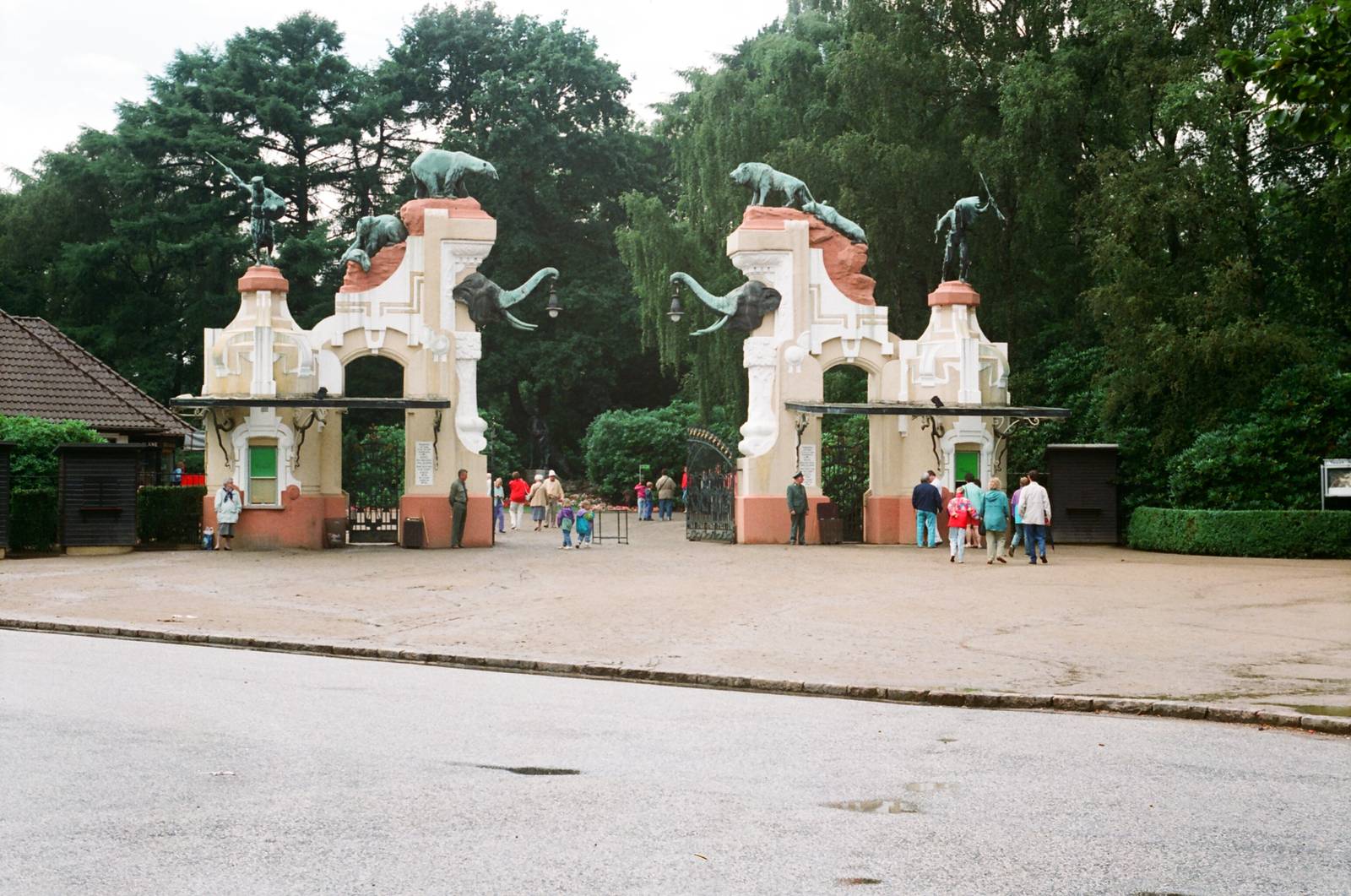 Tierpark Hagenbeck 1991 - Historic Main Gate