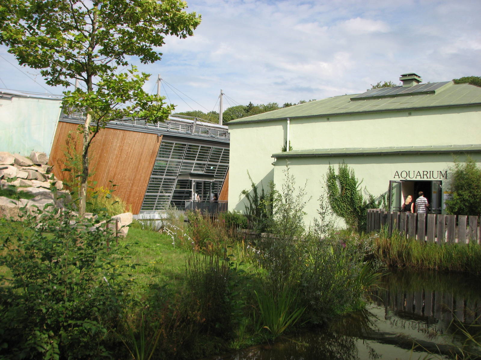 Tierpark Hellabrunn 2006 - Side of the new outdoor gorilla exhibit and entr