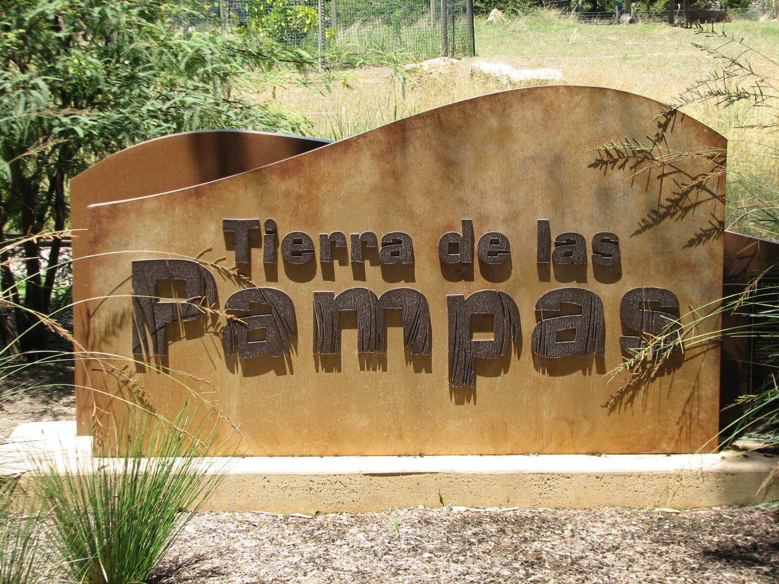 Tierra de las Pampas - Sign