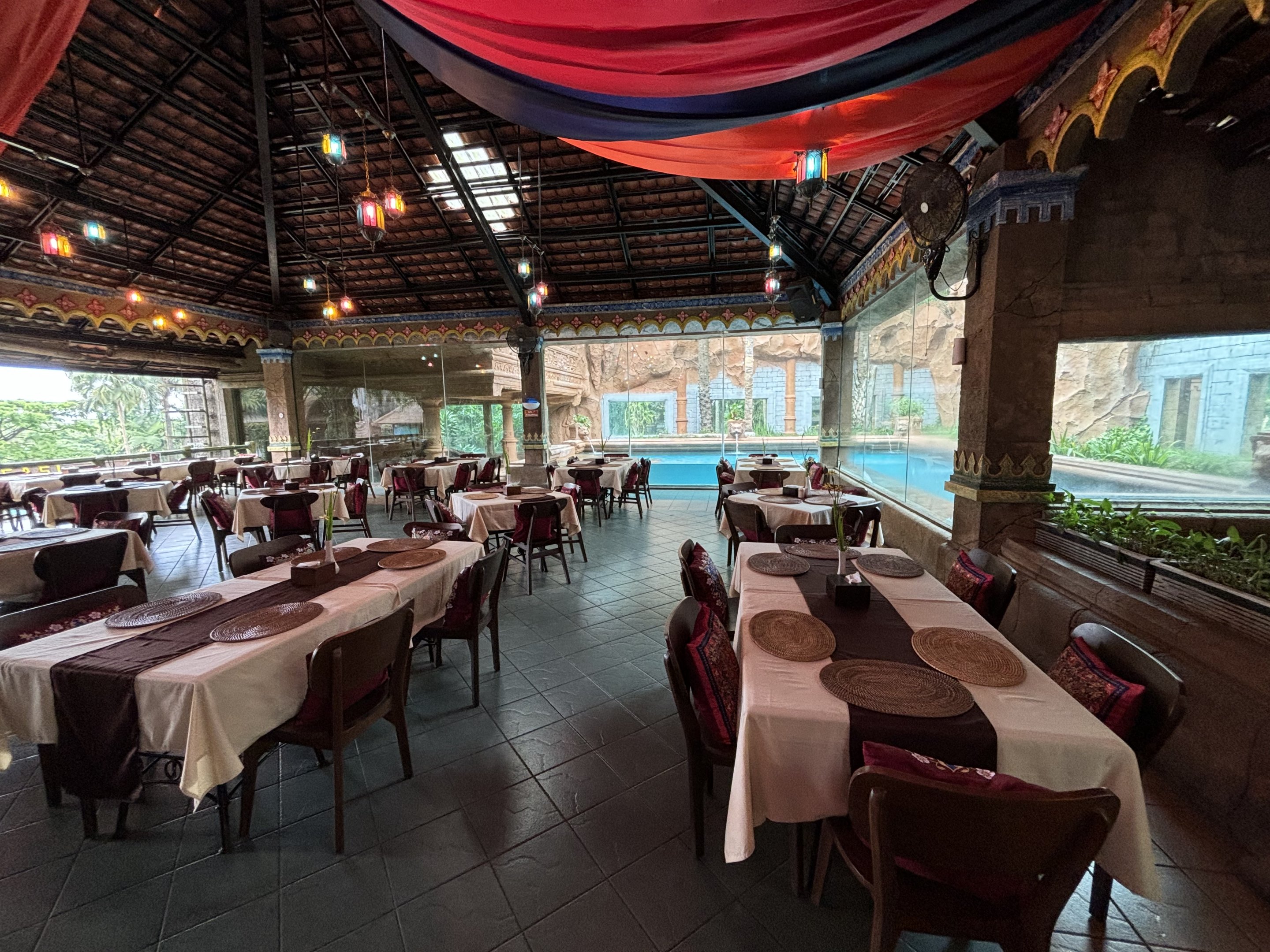 Tiger Cave Restaurant - stunning!