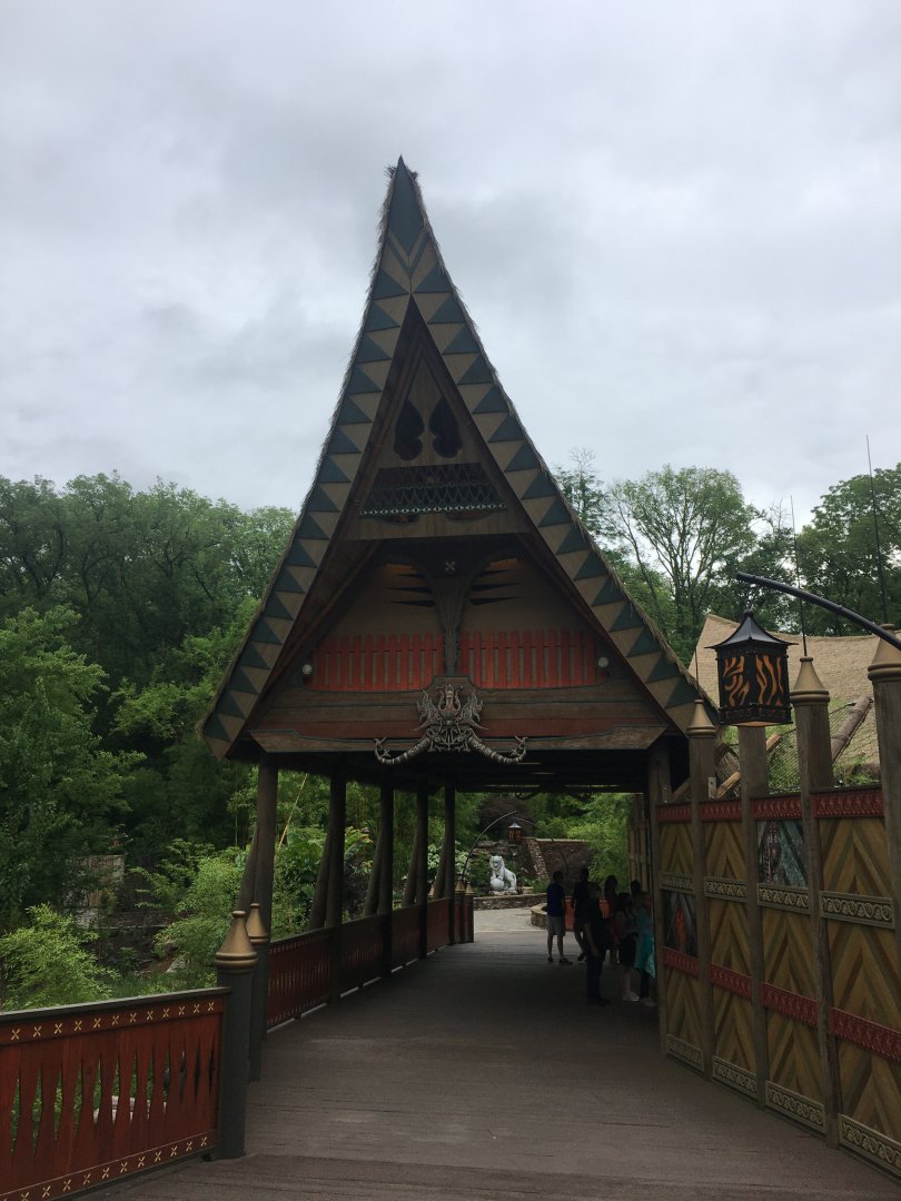 Tiger crossroads bridge