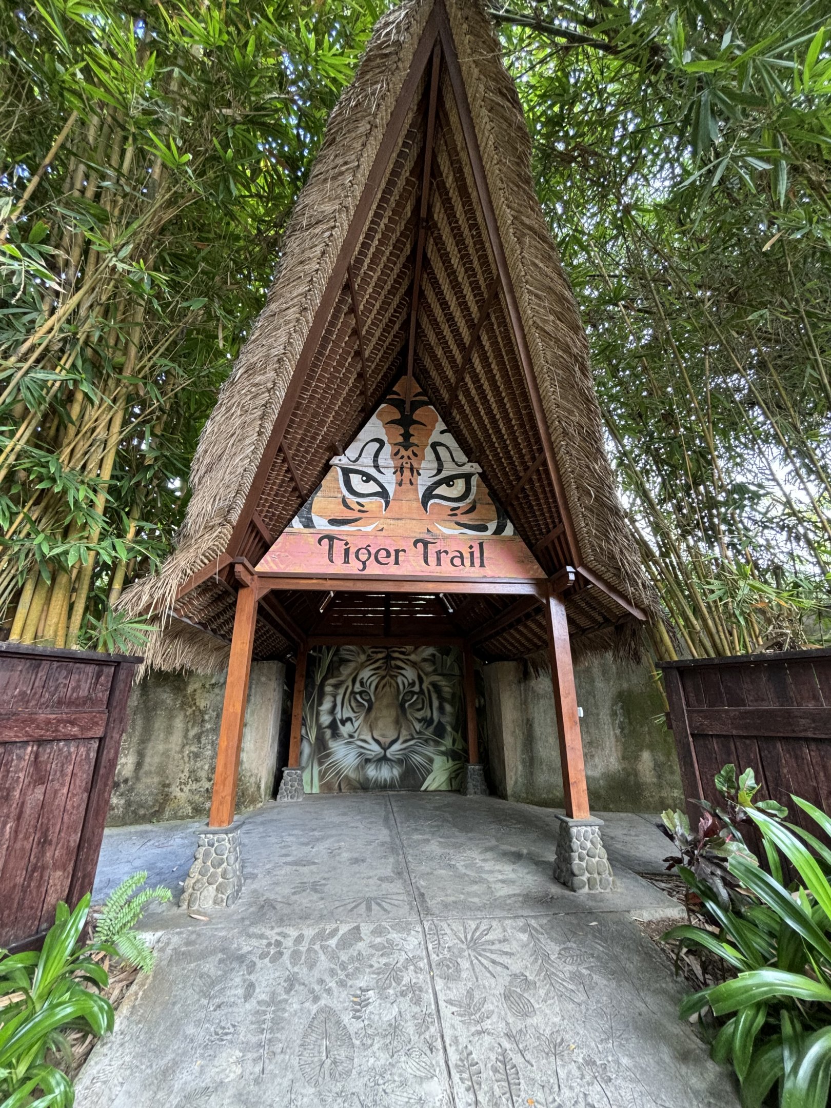Tiger Exhibit - entrance zone
