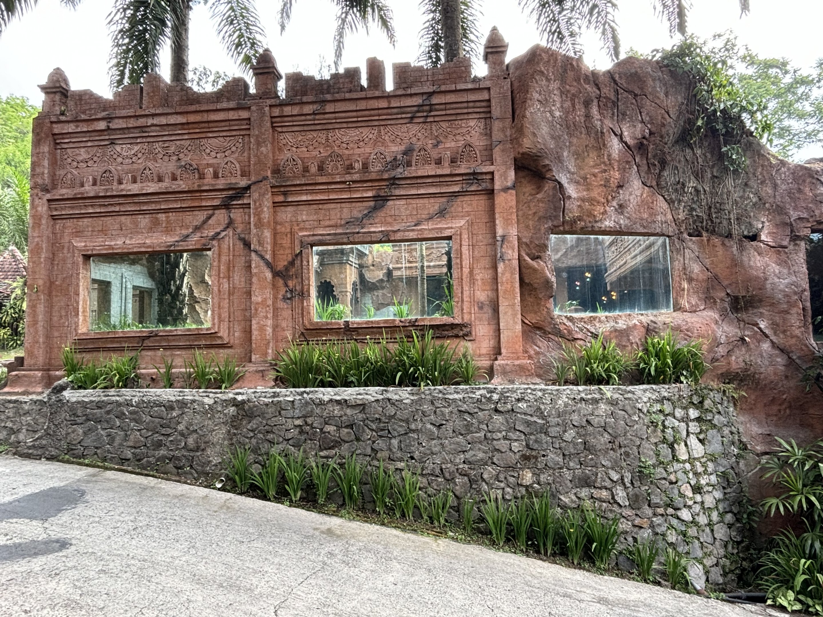 Tiger Exhibit (in restaurant)