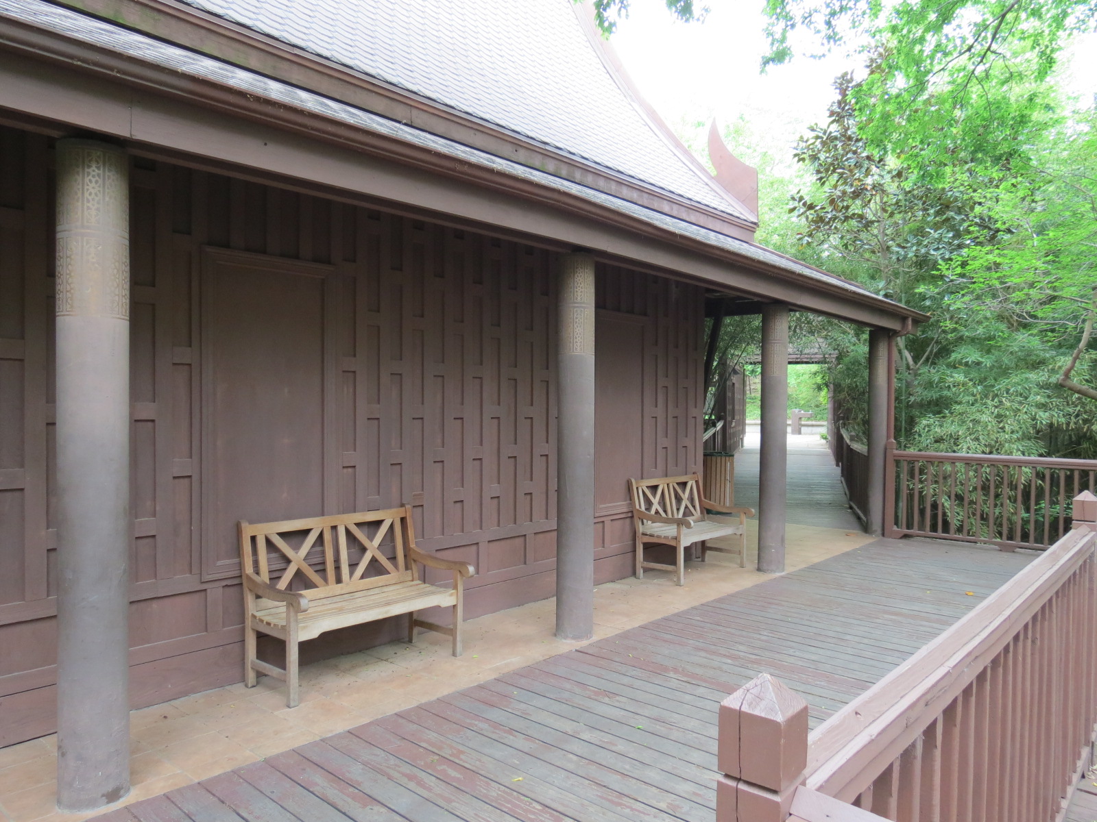 Tiger Habitat - Sumatran Tiger Exhibit Viewing Pavilion