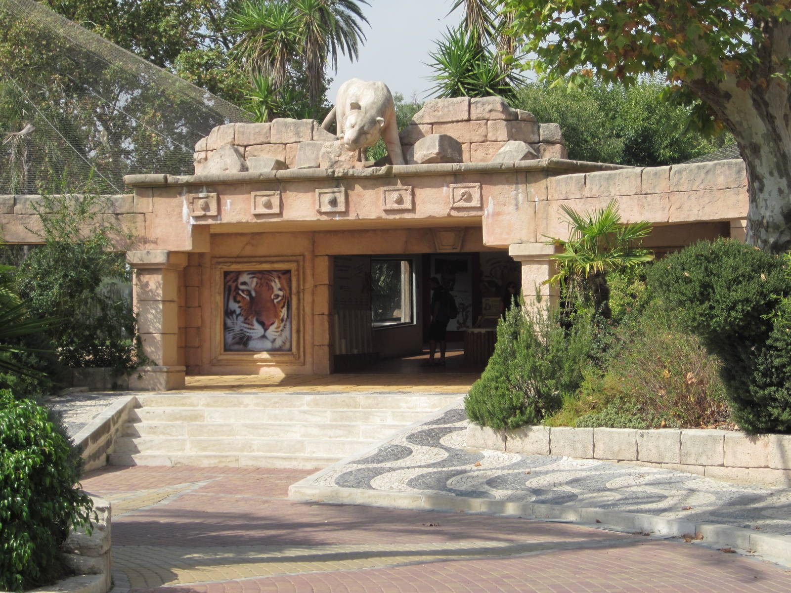 Tiger Temple at Lisbon Zoo