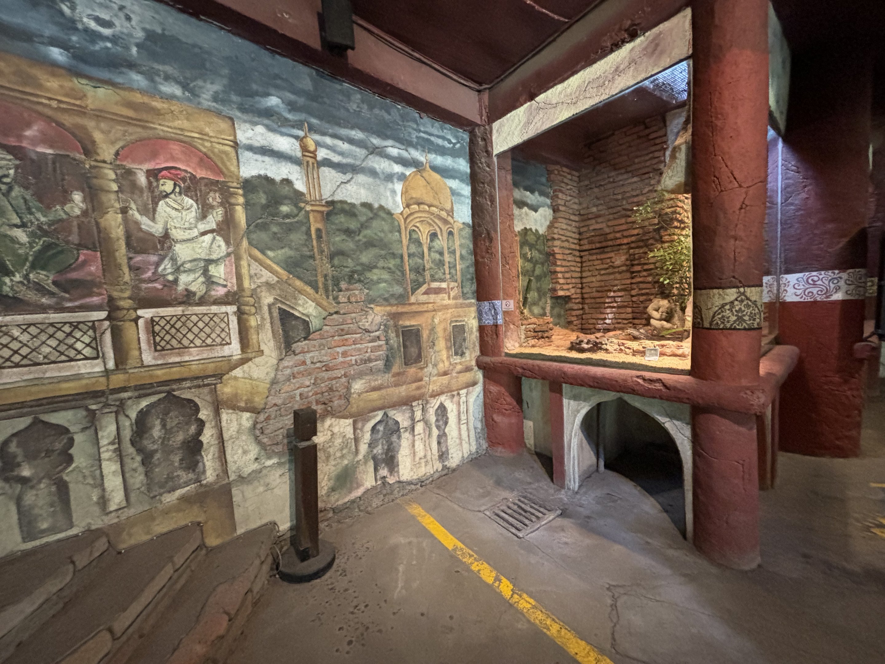 Tiger Temple - snake exhibits