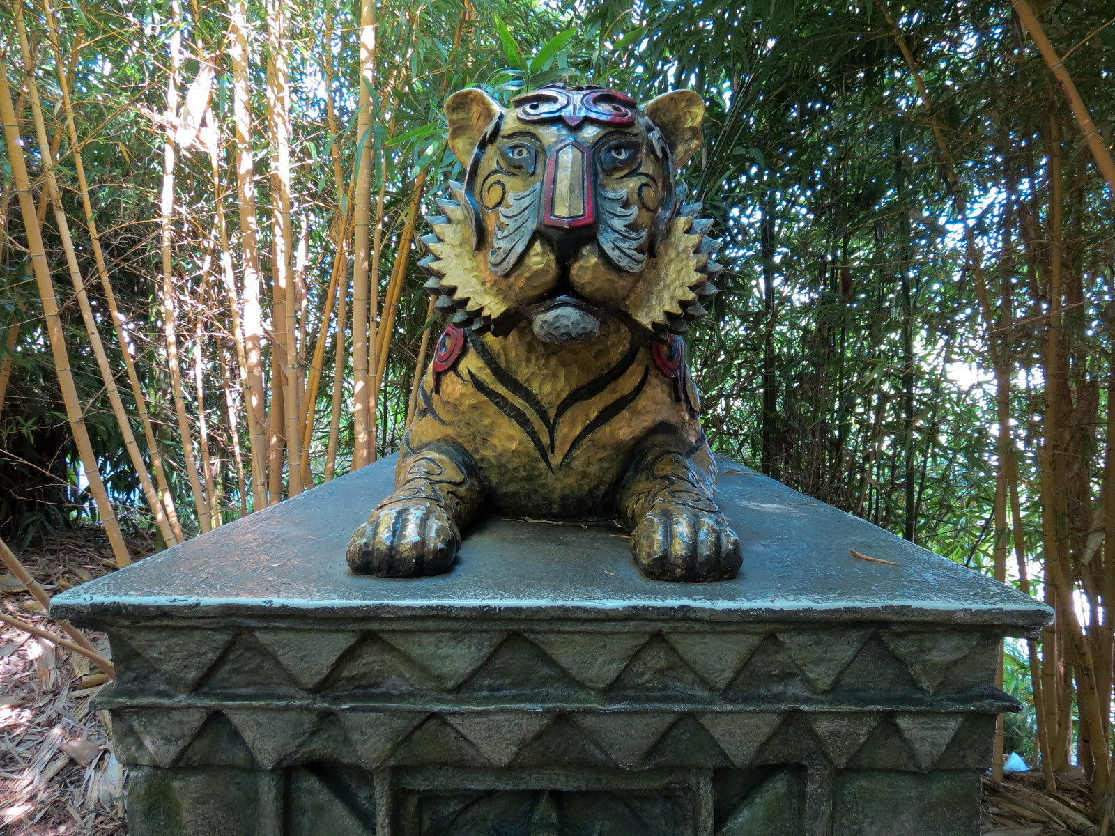 Tiger Trail - Main Entrance Statue