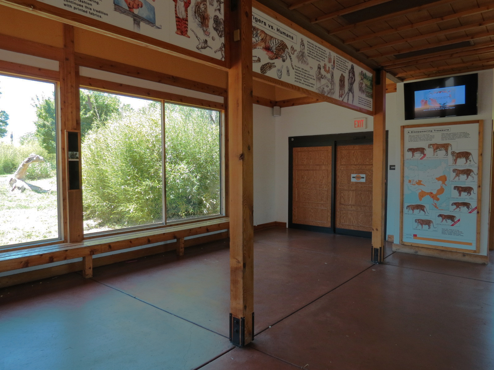 Tiger Trek - Tiger Reserve Lodge Interior