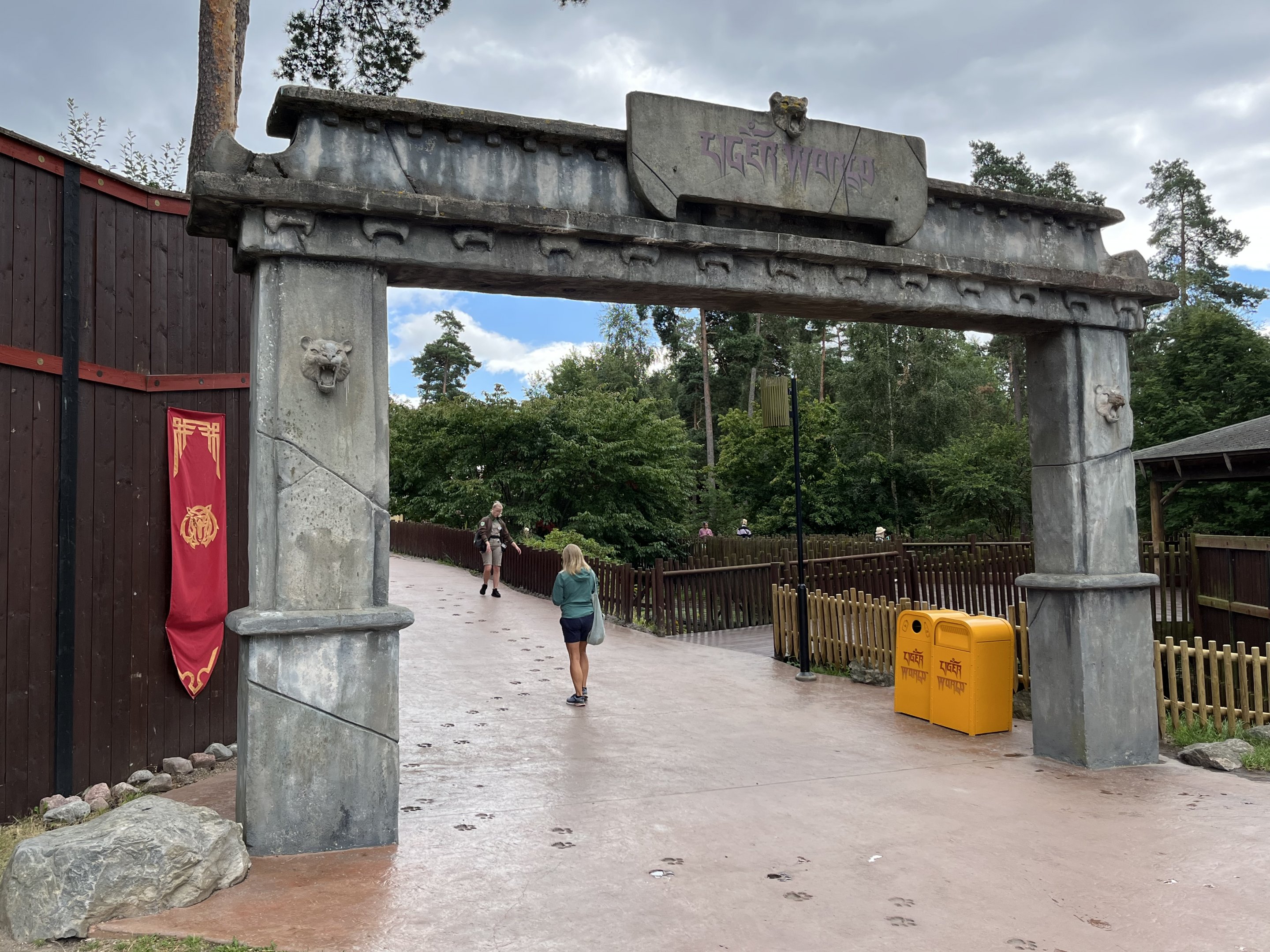 Tiger World - entrance area