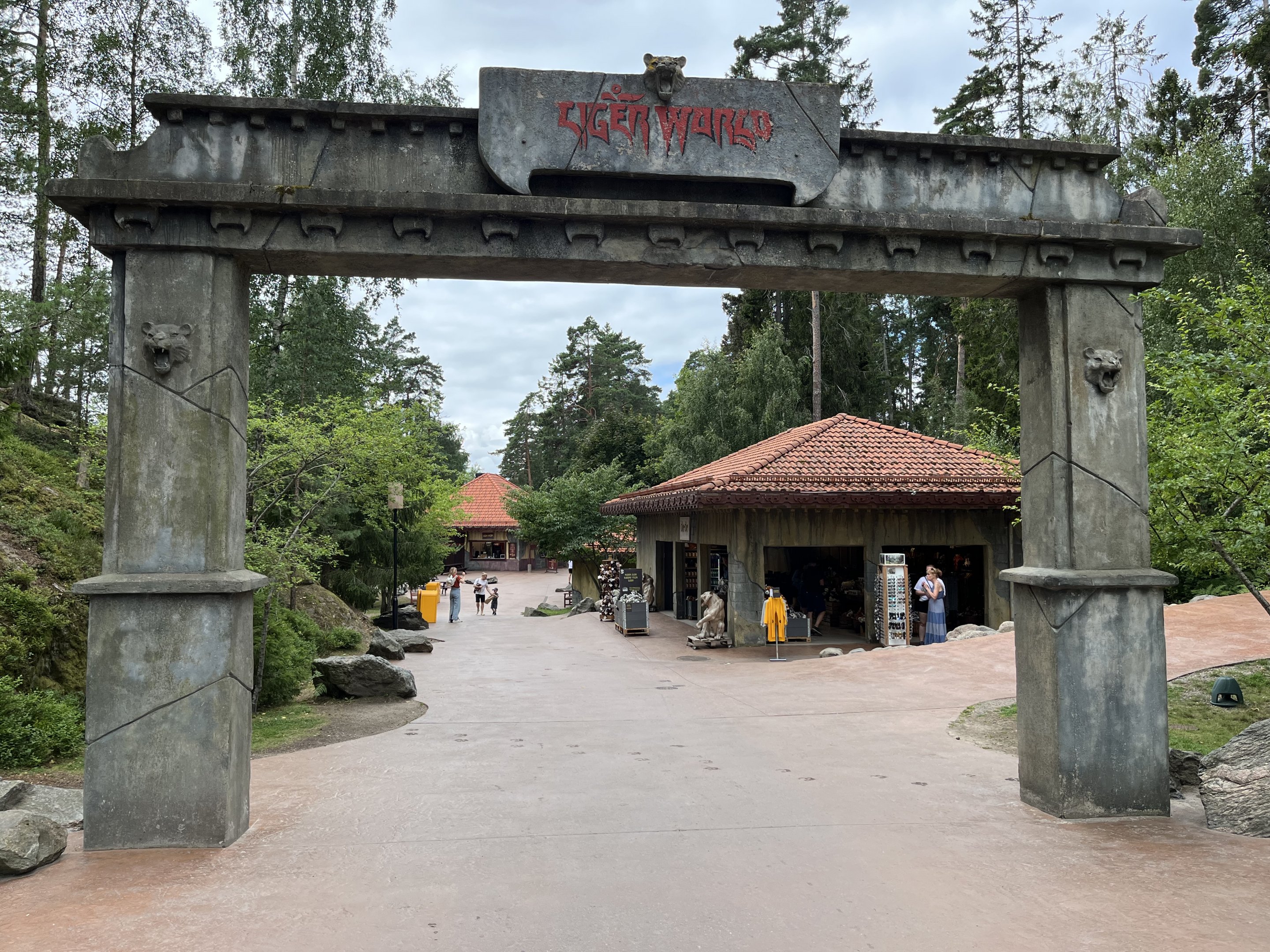 Tiger World - entrance area