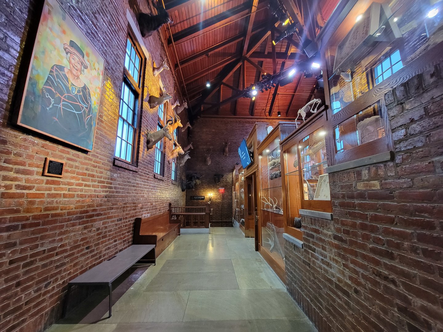 Toledo, Promedica Museum - Nature in Hand