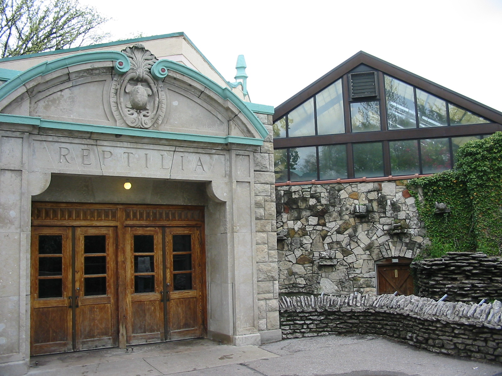 Toledo Zoo 2003 - Back entrance to the famous Reptile House?