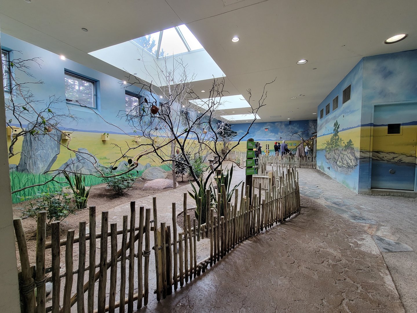 Toledo Zoo, Aviary - Australian Grasslands