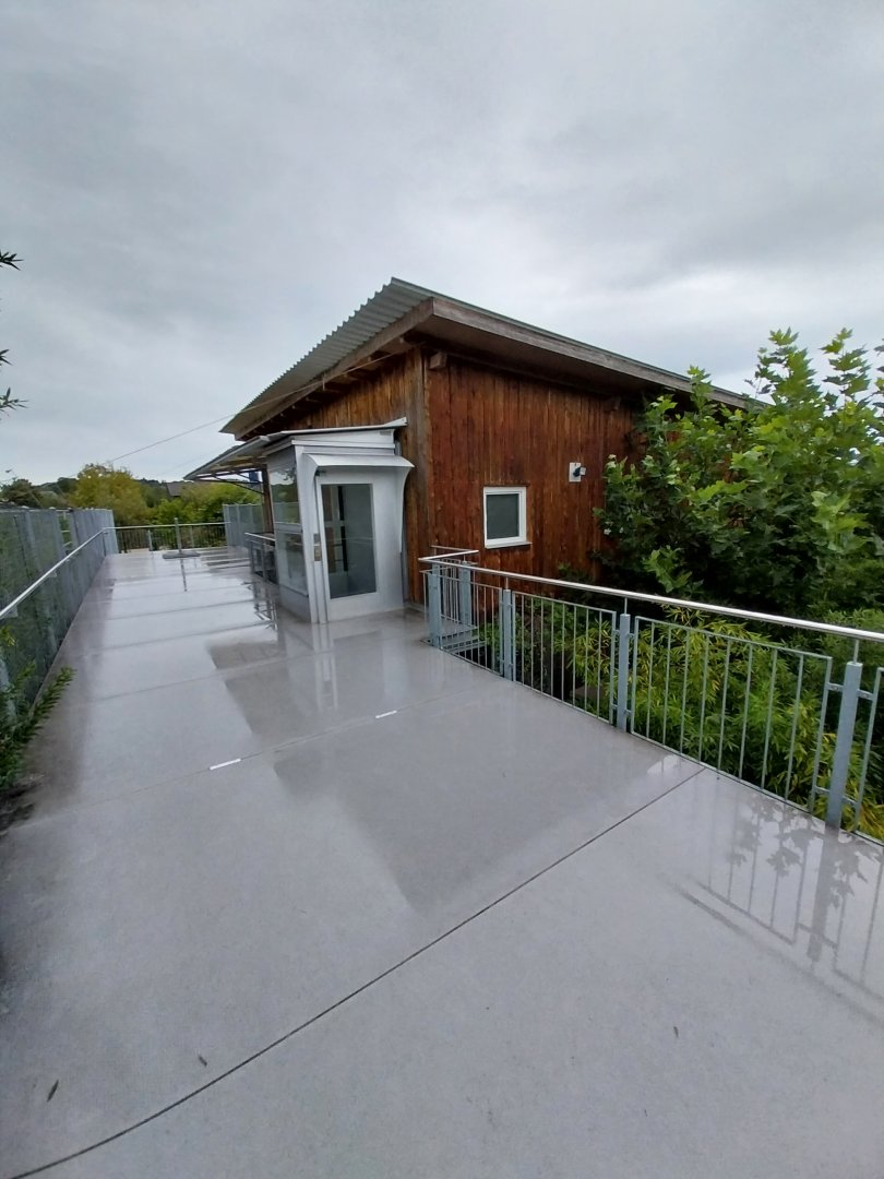 Toni's zoo Rothenburg - Carnivore house