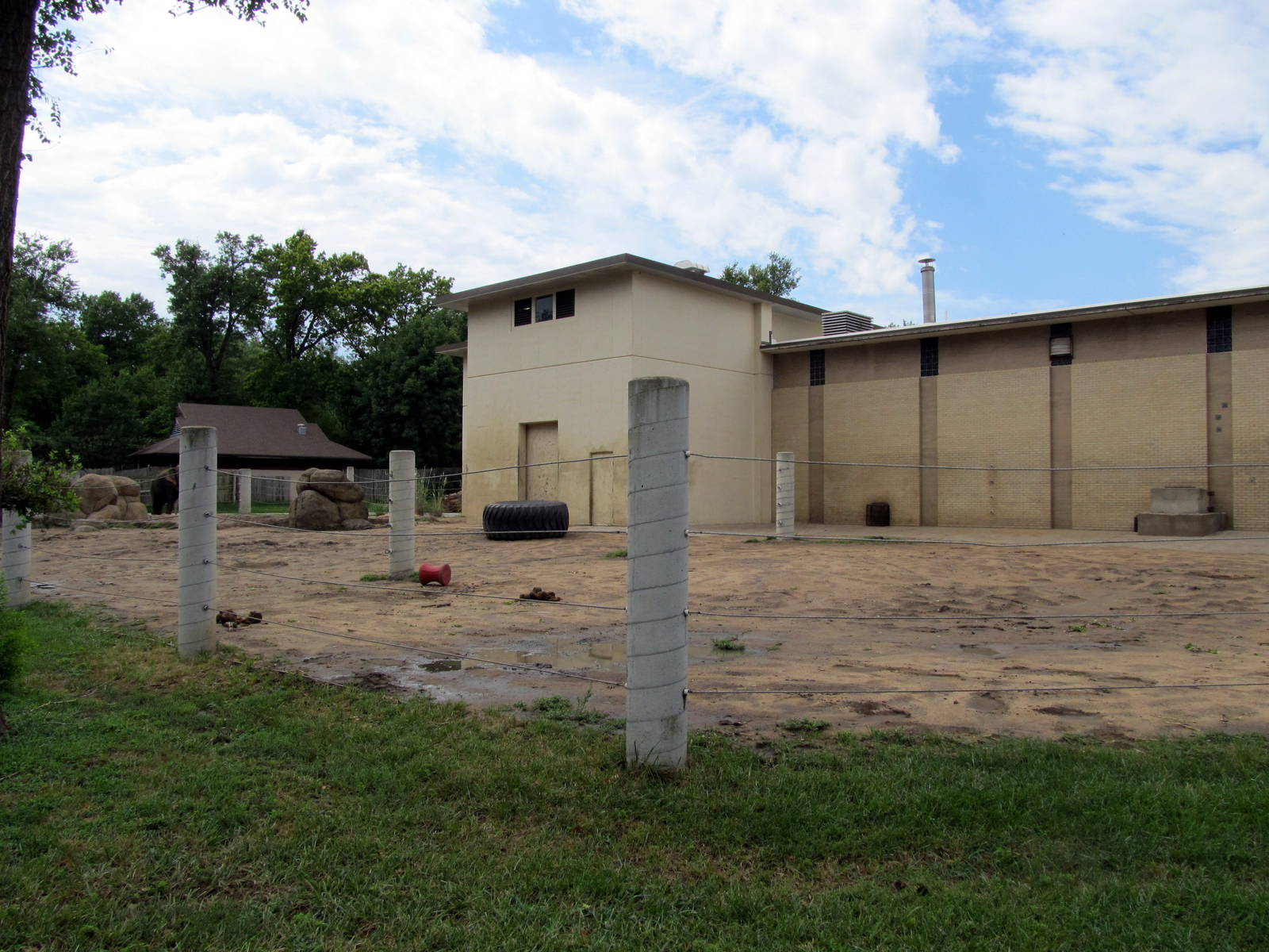 Topeka Zoo 2011 - Elephant Exhibit