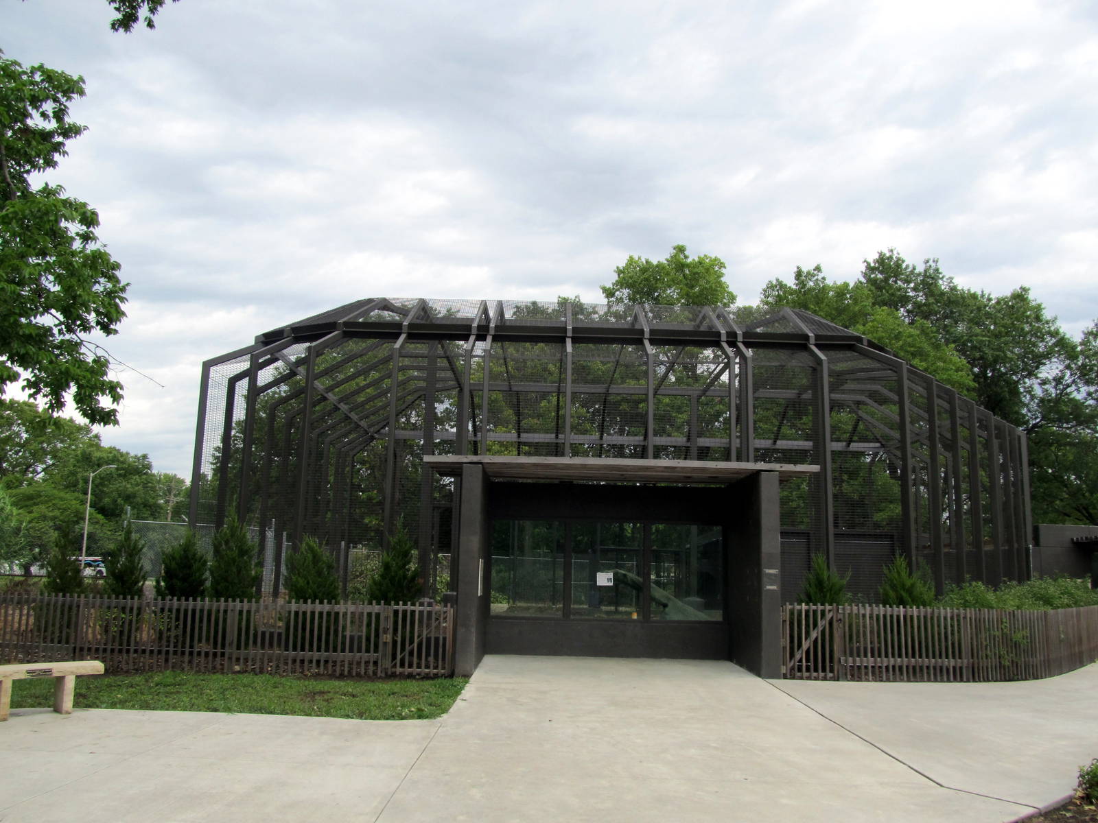 Topeka Zoo 2011 - Mountain Lion Exhibit