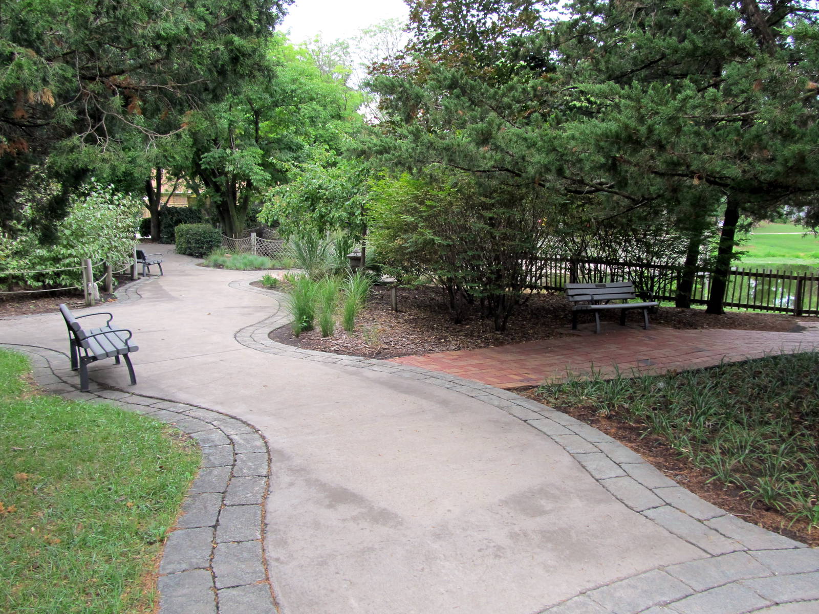 Topeka Zoo 2011 - Path