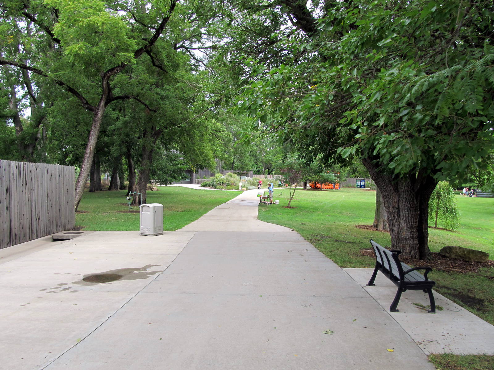 Topeka Zoo 2011 - Path