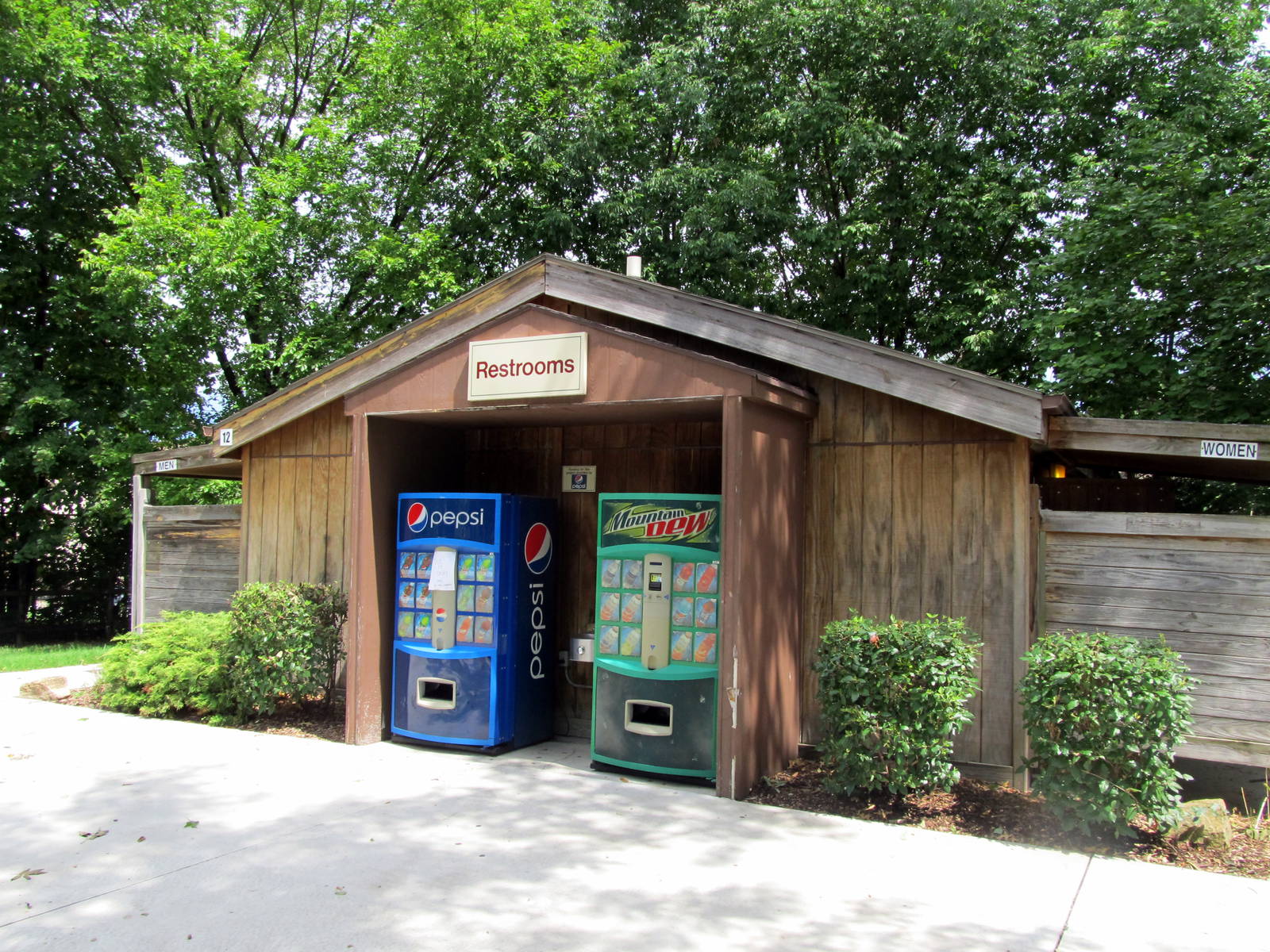 Topeka Zoo 2011 - Restrooms