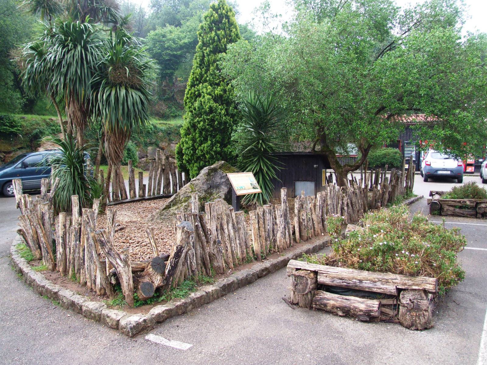 Tortoise Enclosure at Cabarceno, 11/06/15