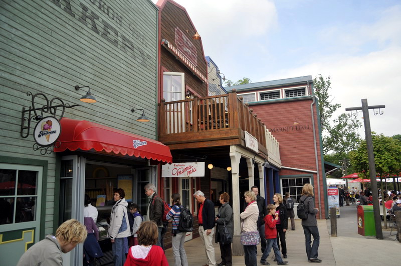 Town-scenery at Hannovers Yukon Bay.