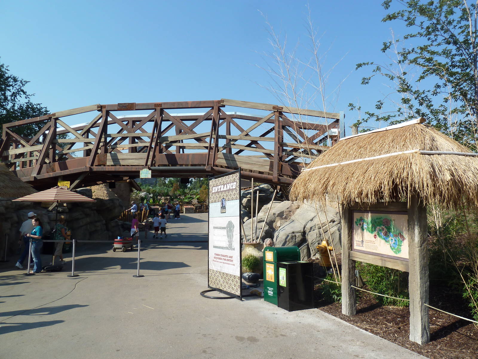 Toyota Elephant Passage - Rotational Exhibit Bridge