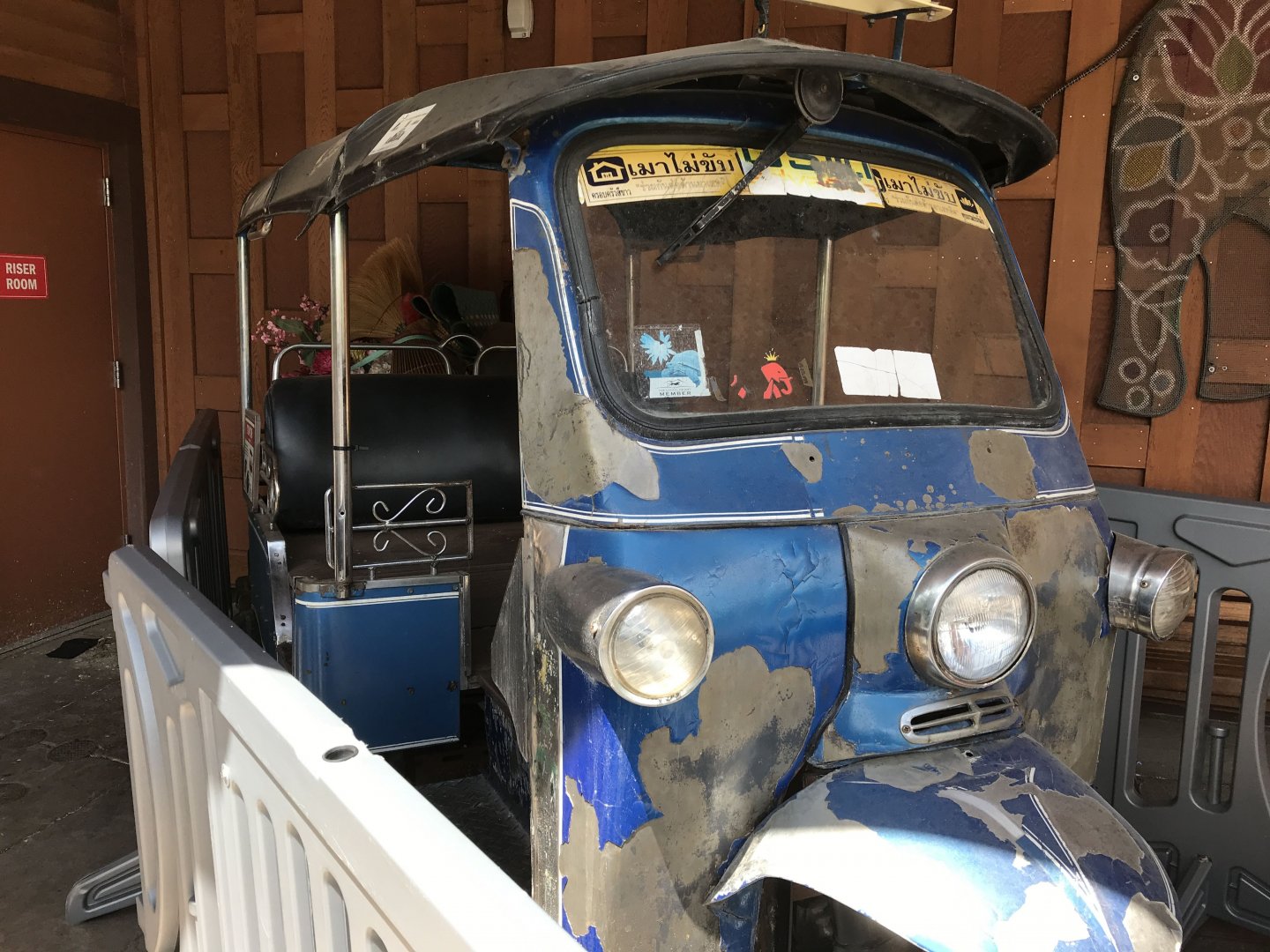 Toyota Elephant Passage - Tuk tuk