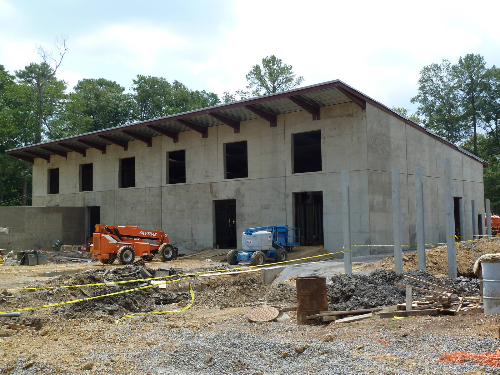 Trails Of Africa - Barn Construction