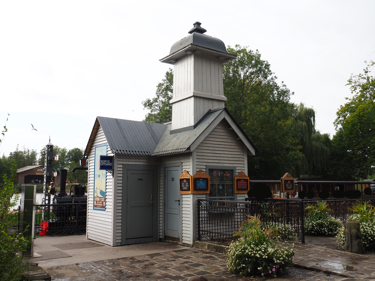 Train tour station, 2019-10-04