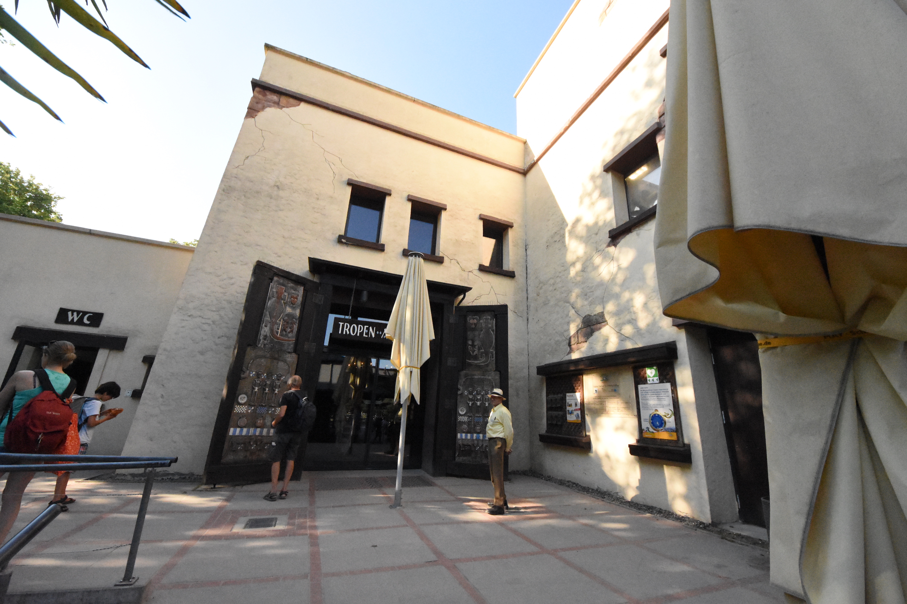 Tropenaquarium entrance