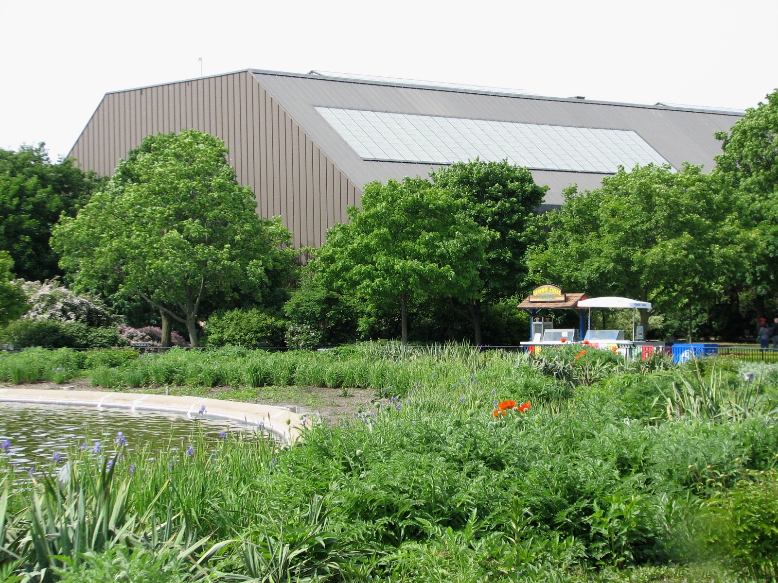 Tropic World - Exterior