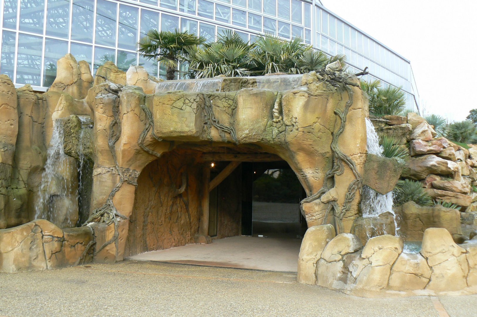 Tropical dome - Entrance