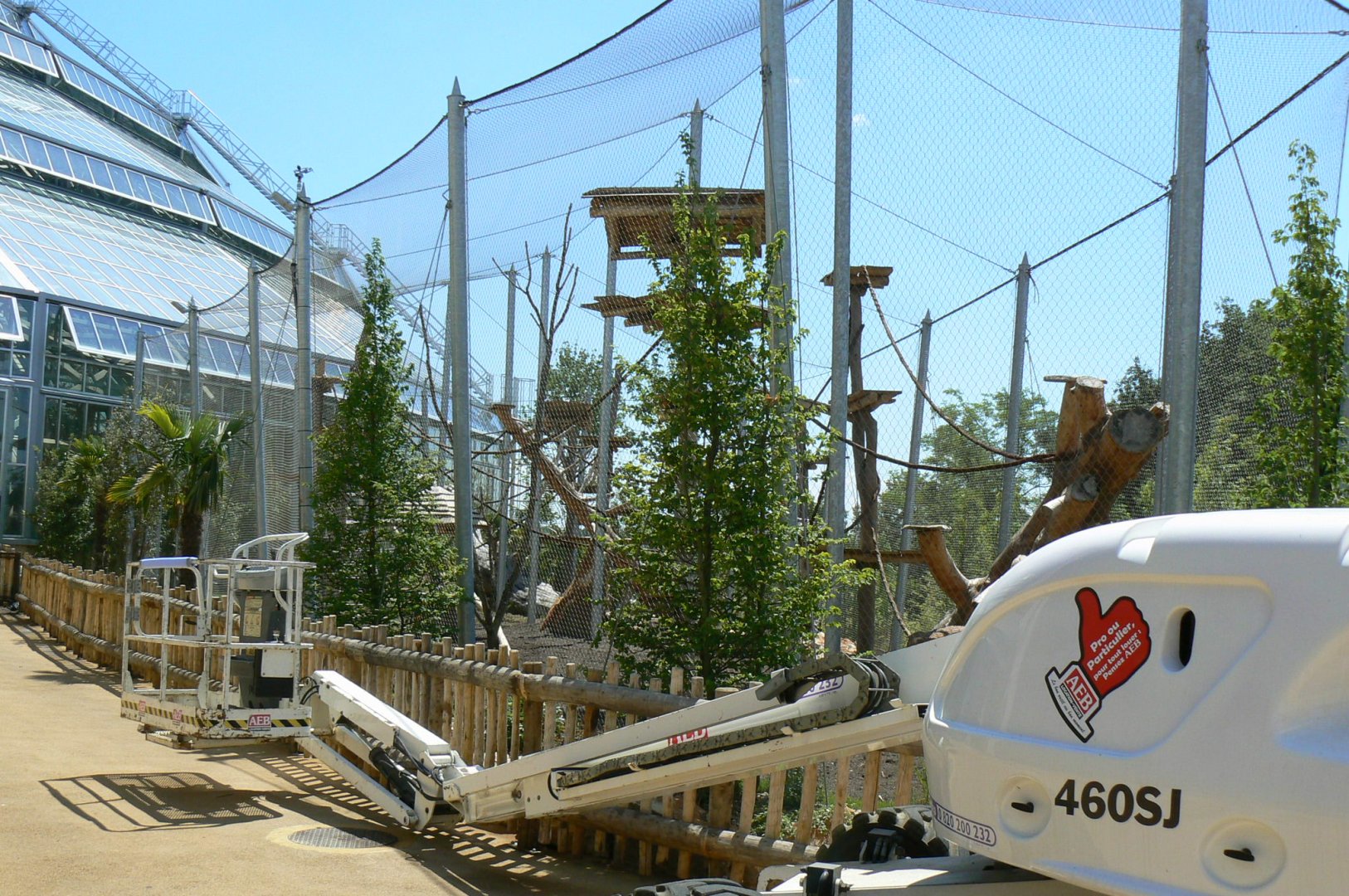 Tropical Dome - Future douc langurs outdoor aviary under construction