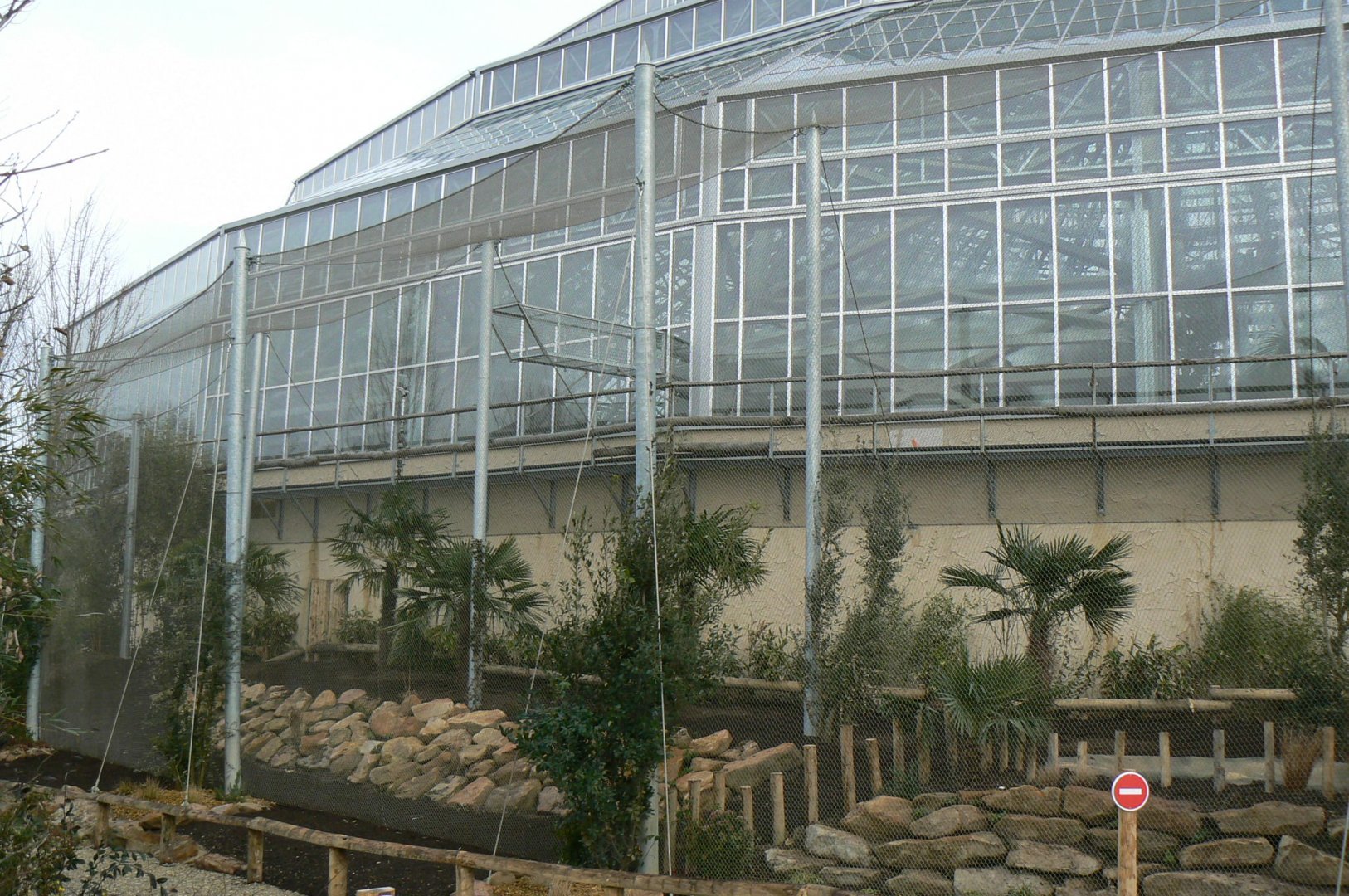 Tropical dome - Outdoor aviary for Aldabra giant tortoises, Rodriguez flying foxes and some birds