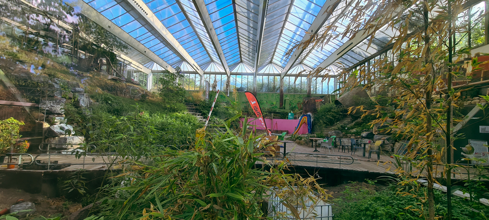 Tropical hall - inside