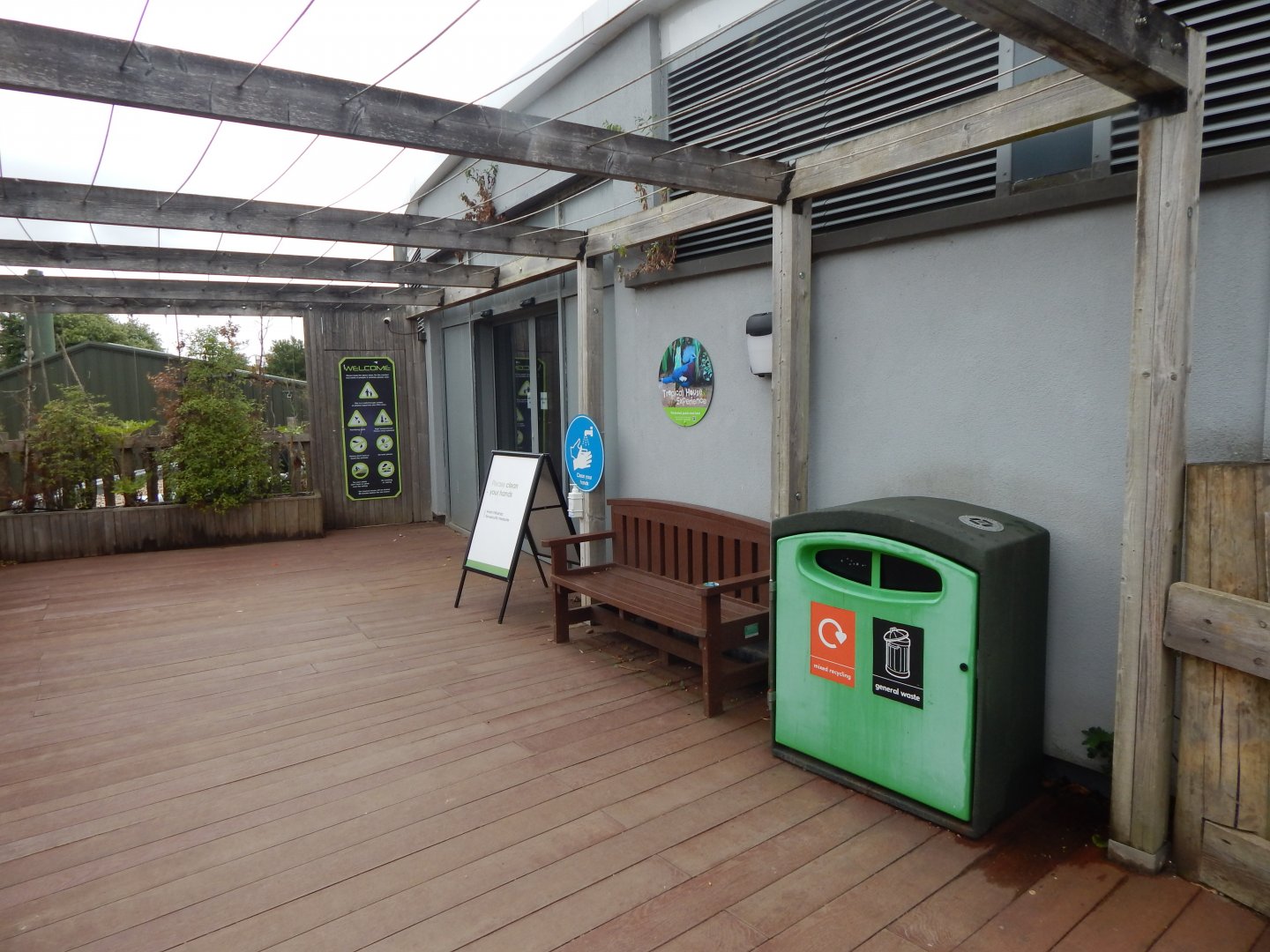 Tropical House entrance 150725