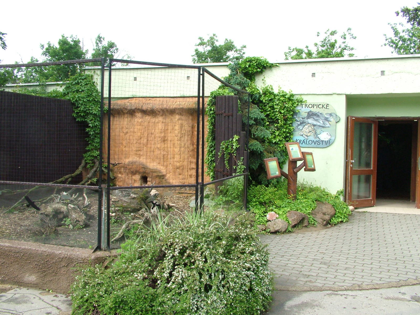 Tropical House entrance at Brno, 27/05/10