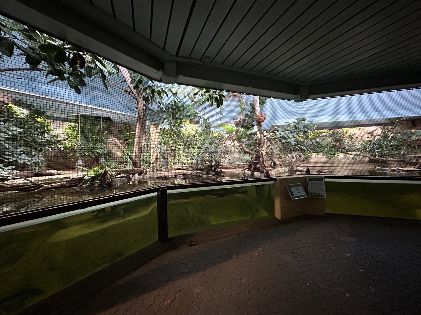 Tropical Mixed-species Exhibit