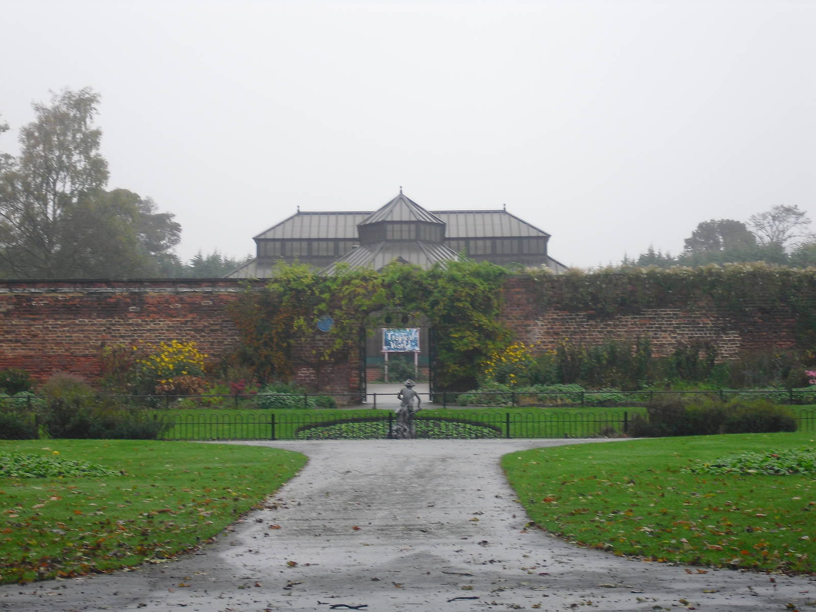 Tropical World - 12/10/2011