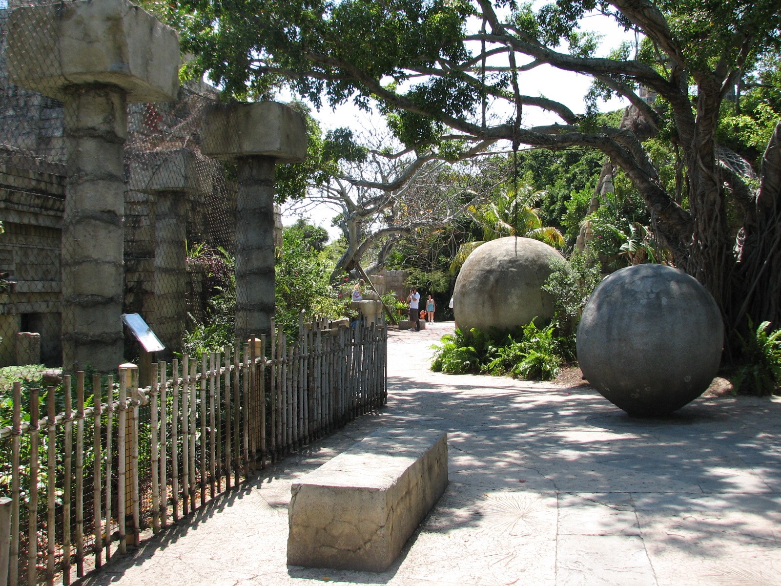 Tropics of the Americas Plaza