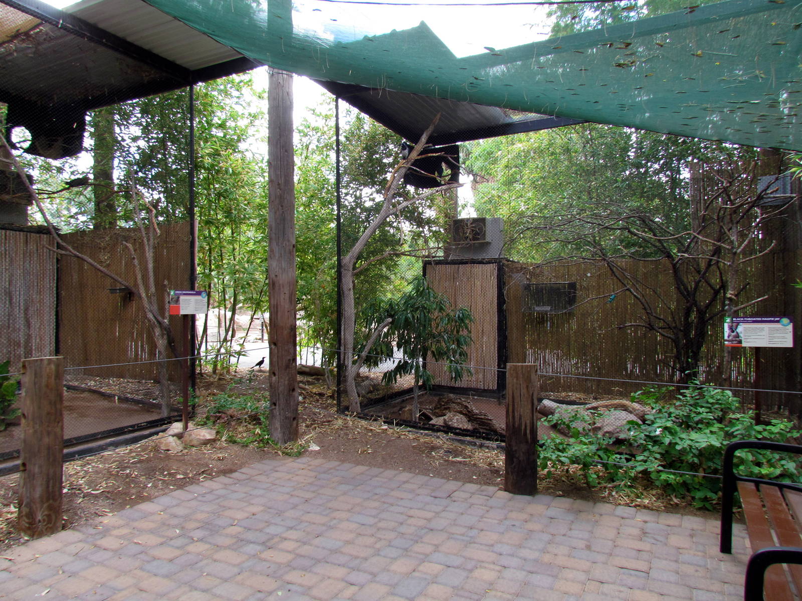 Tropics Trail - Gilbert Aviaries