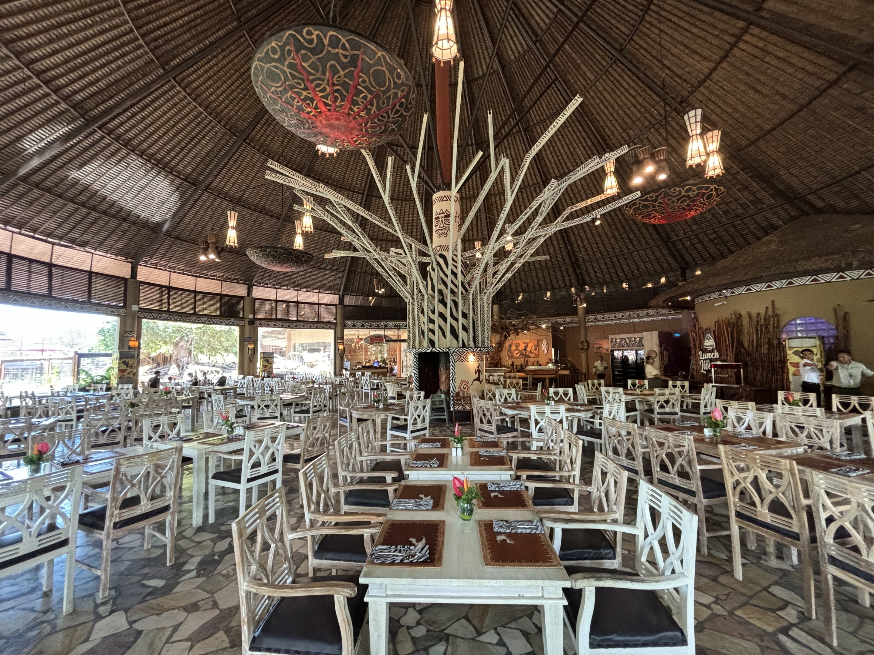 Tsavo Lion Restaurant - stunning!