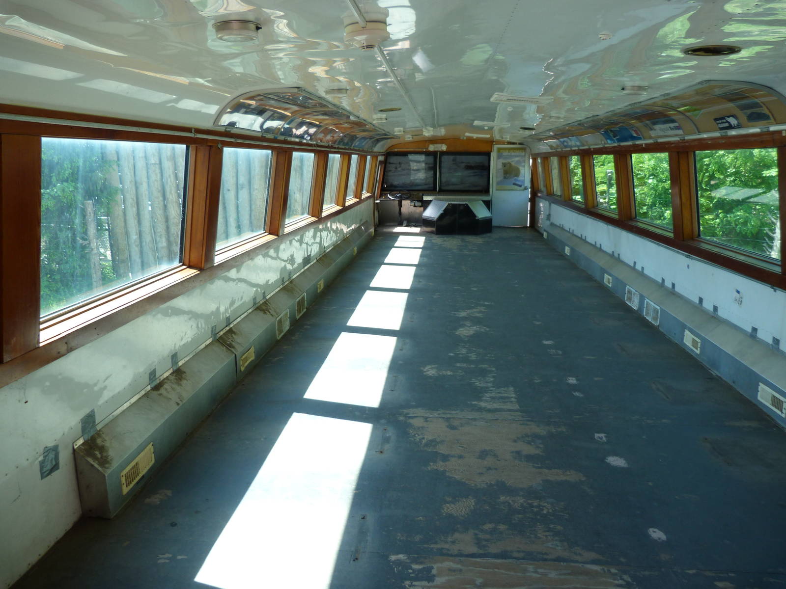 Tundra Buggy (Polar Bear Watch), 5-12-12