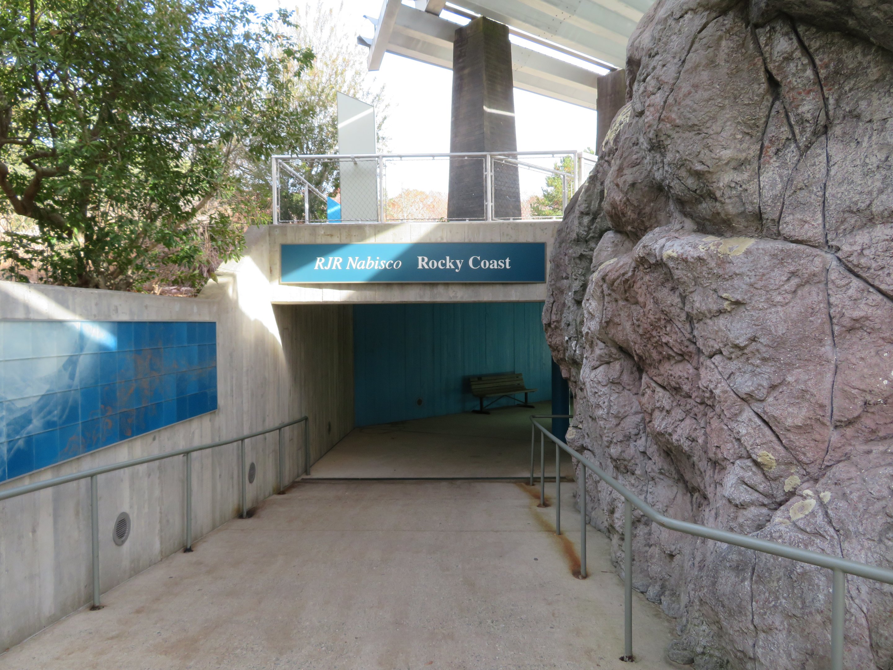 Tunnel to Underwater Viewing