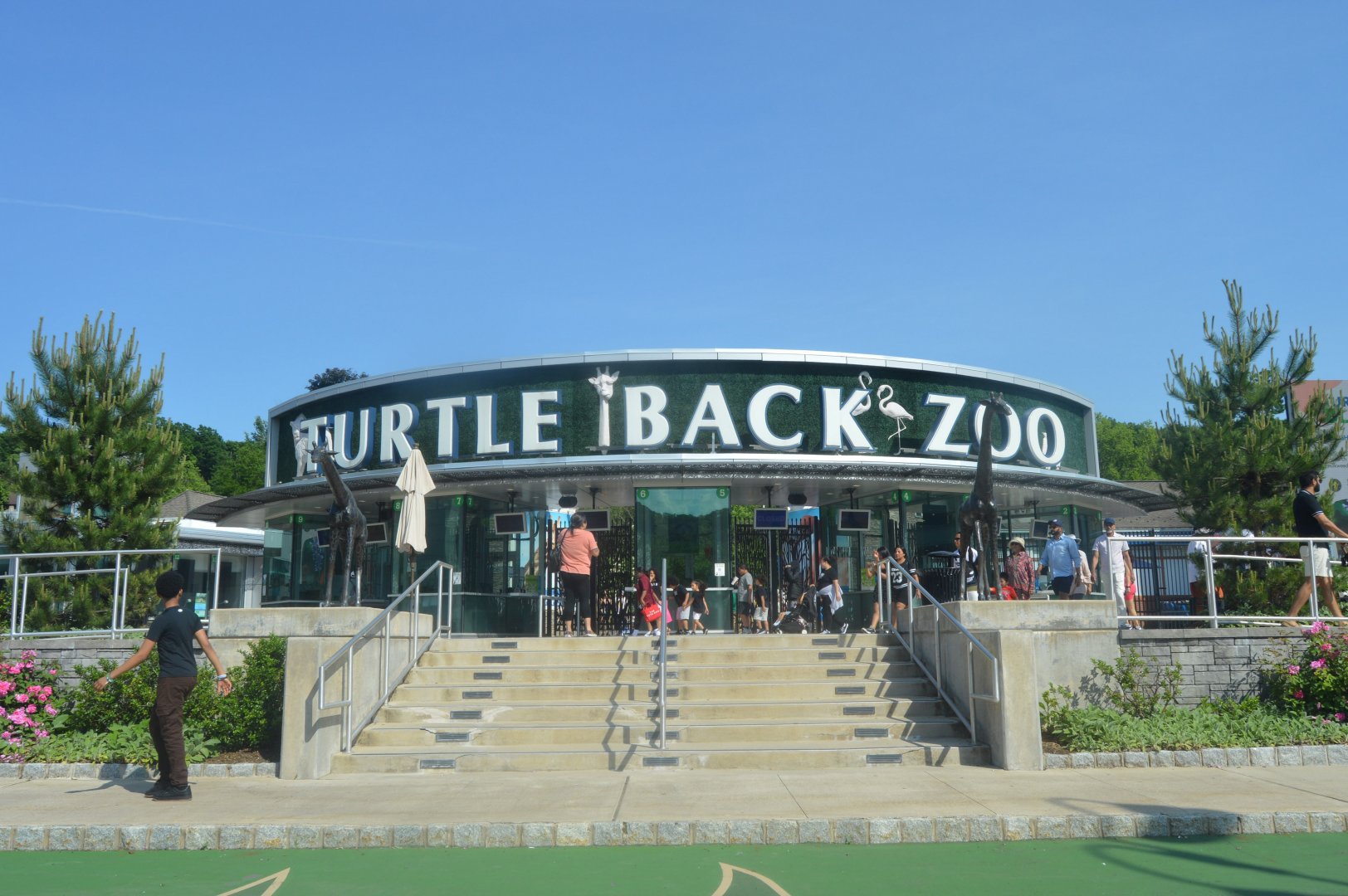 Turtle Back Zoo - Main Entrance