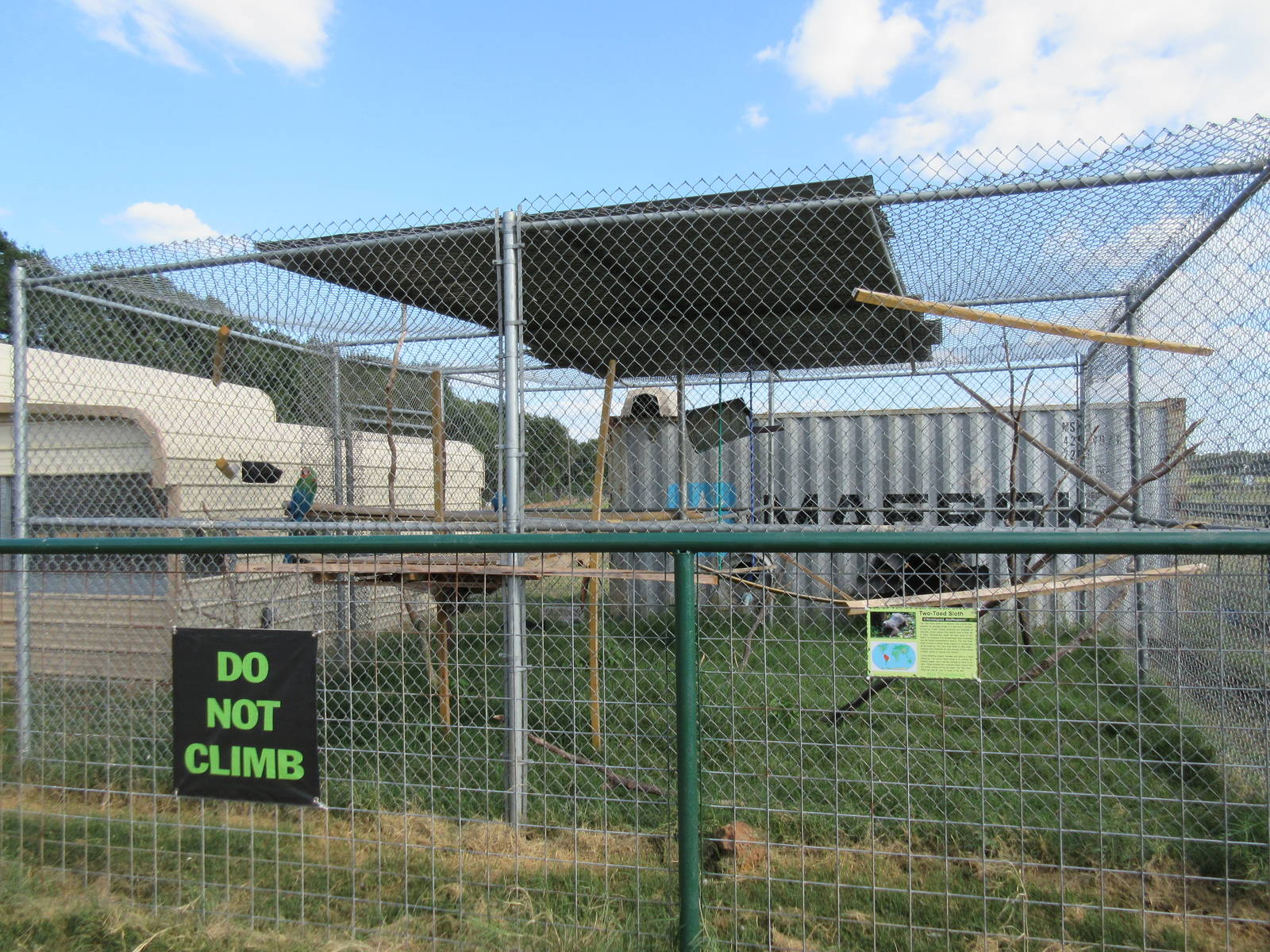 Two-Toed Sloth/Macaw Exhibit